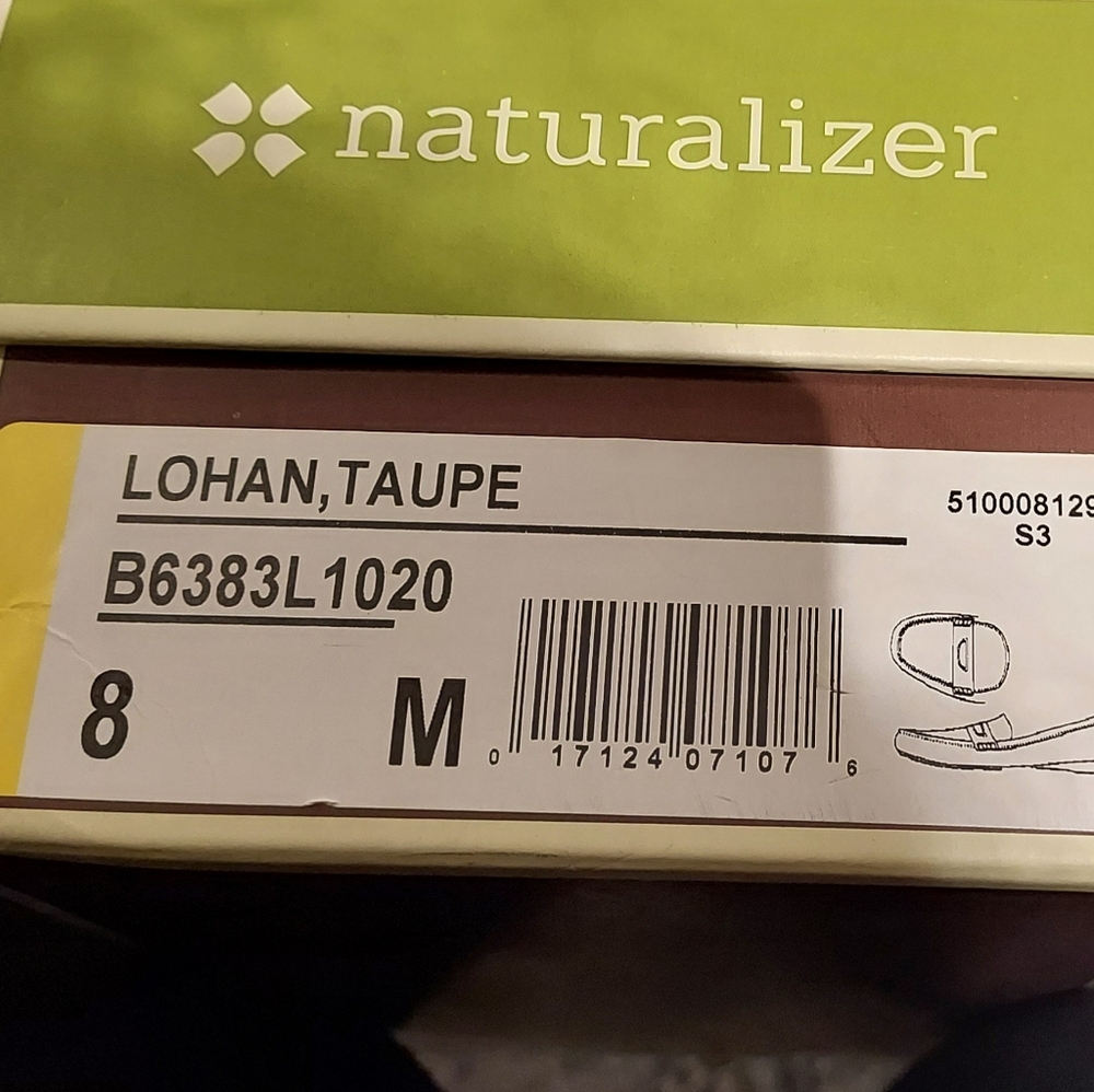 Naturalizer Loafers - Picture 5 of 5